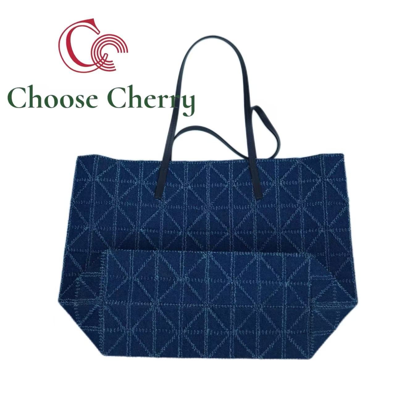 Denim commuter tote bag